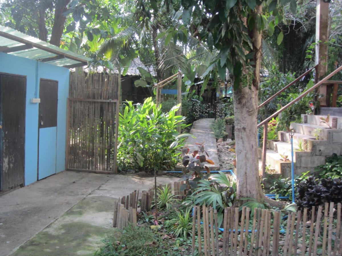 Happy Days Guest House Ko Kut Exterior photo