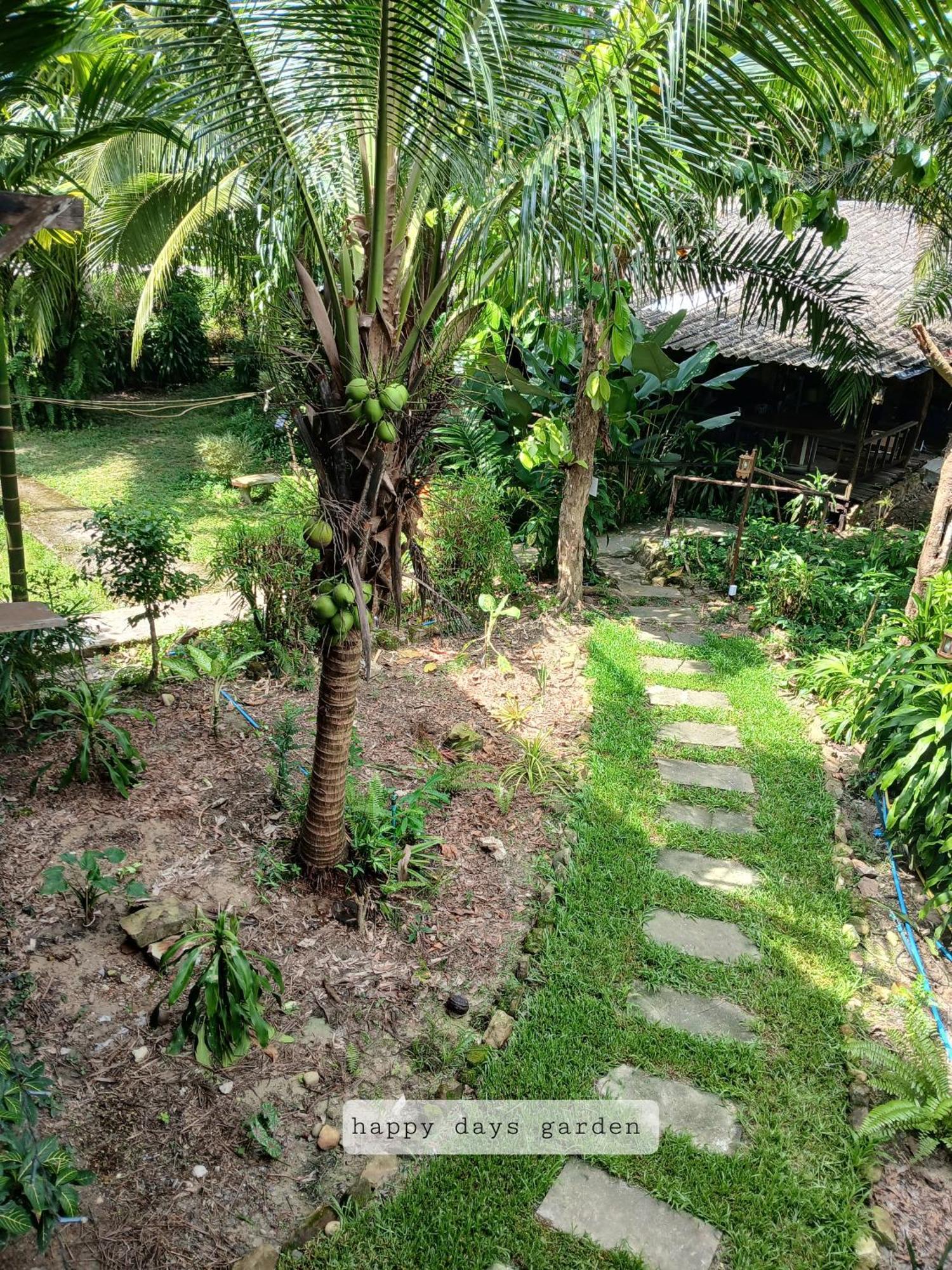 Happy Days Guest House Ko Kut Exterior photo