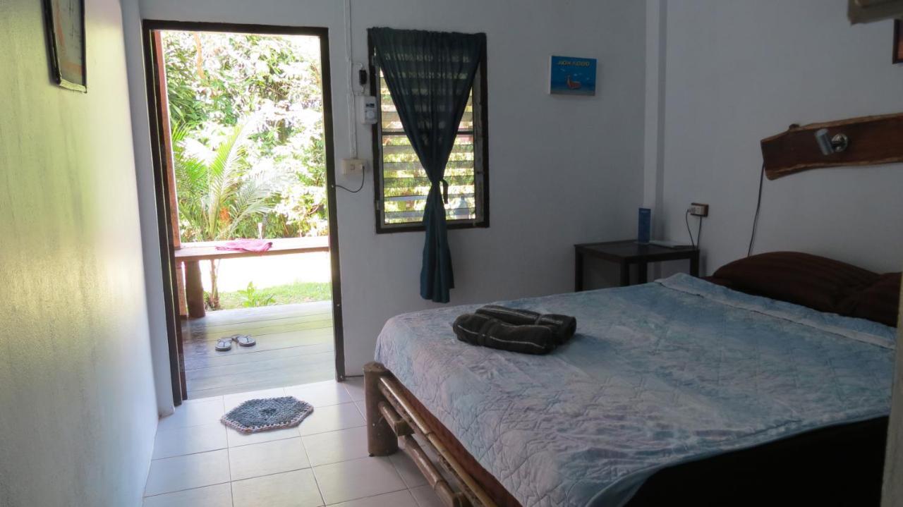 Happy Days Guest House Ko Kut Exterior photo